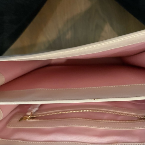 Genuine Leather light pink backback - Picture 5 of 6
